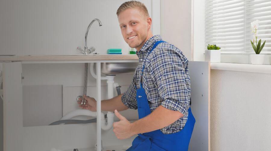 Burst Pipe Emergency Service in Edinburg, IL